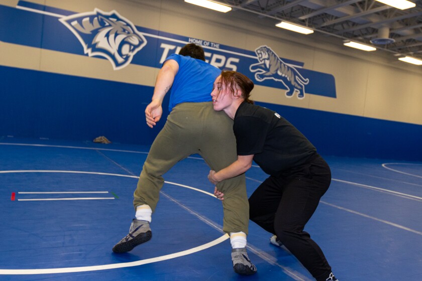 11-16-22DWUGirlsWrestling-4.jpg