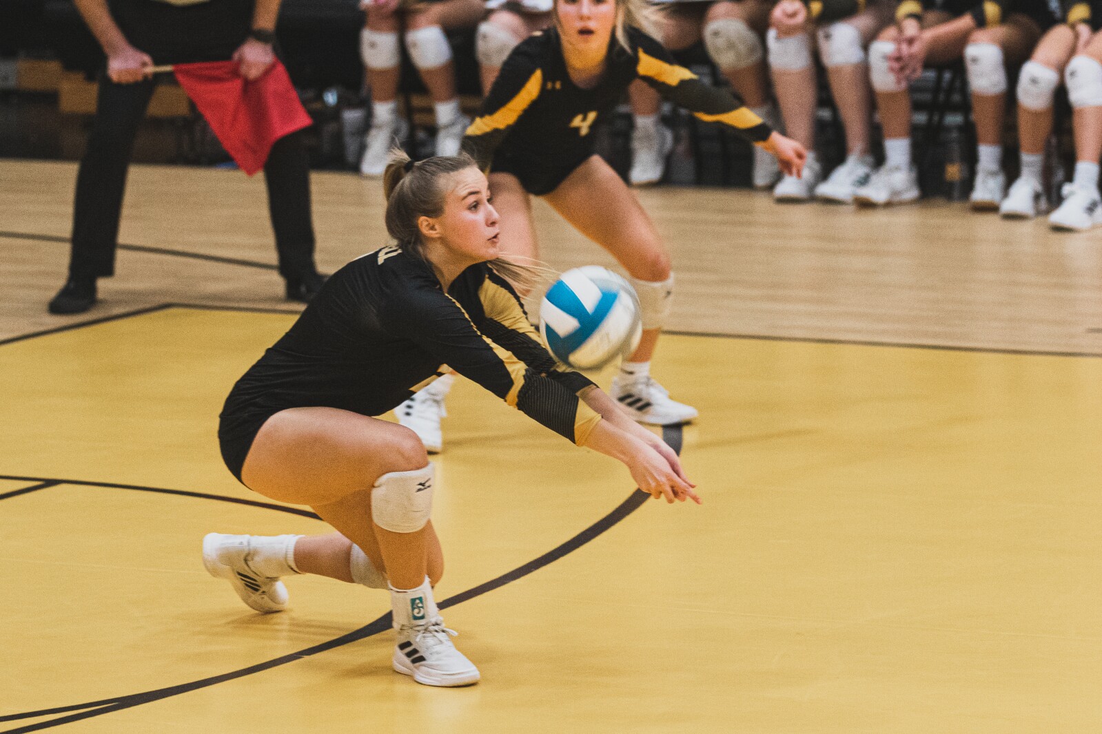 9-29-22VolleyballMitchellvsRoosevelt-21.jpg