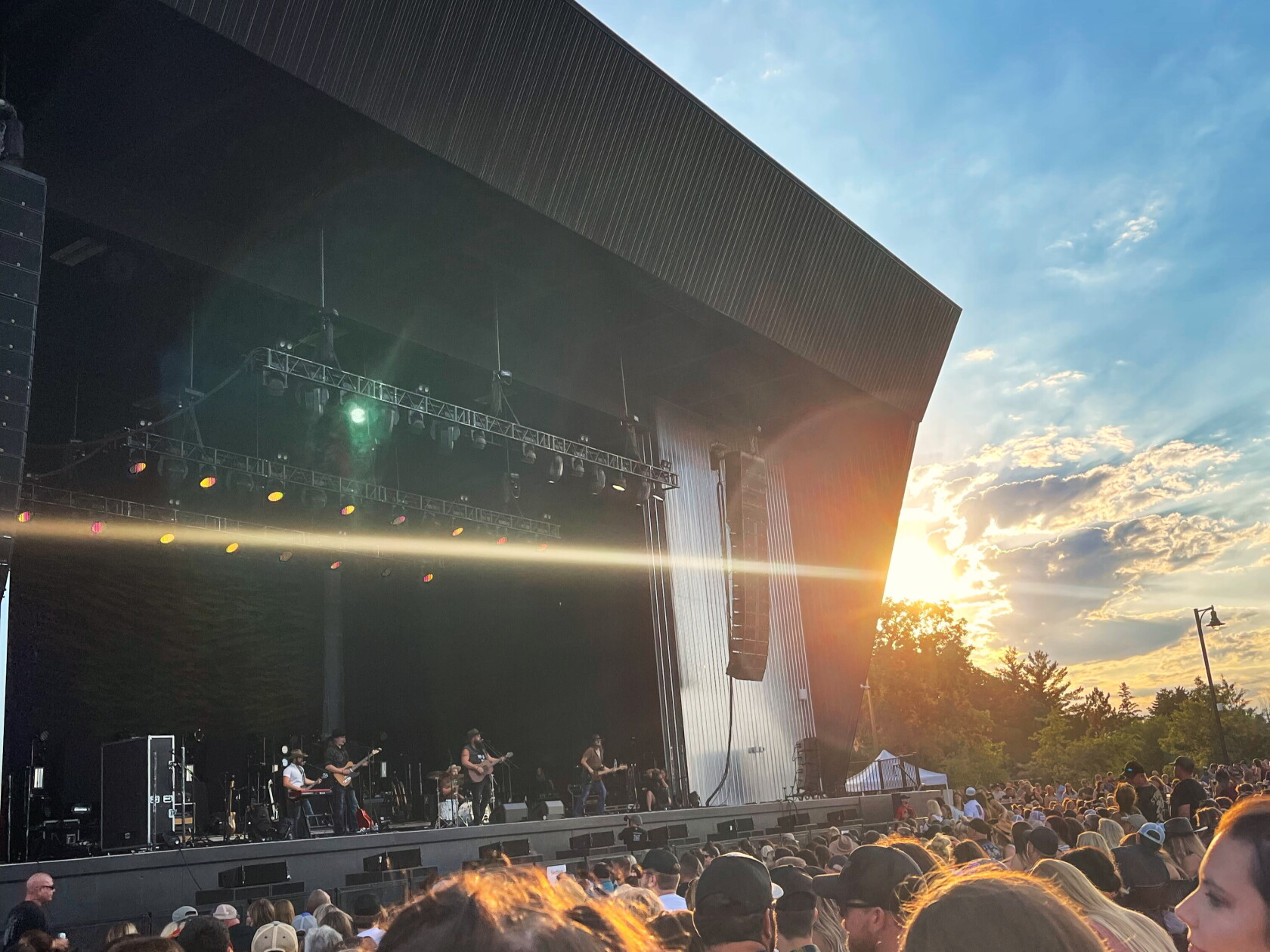 With Ledge Amphitheater, Waite Park is an entertainment