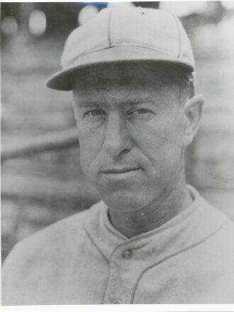 Leslie Ambrose Bush headshot