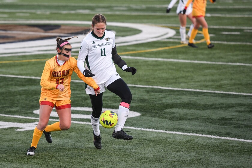 112322.S.BP.BSUWSOC2 Erin Becker.jpg