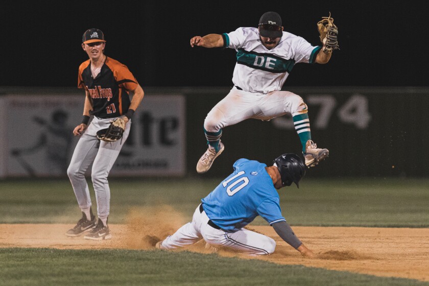 8-5-22StateAmateurBaseballDimock-EmeryvHartford-Humboldt-46.jpg