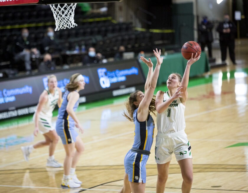 113020 S GFH UNDWBB JaclynJarnot ChloeMarotta01.jpg