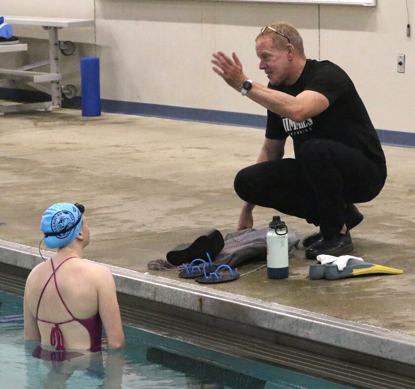 uj swimming and diving coach n knox 092822.jpg