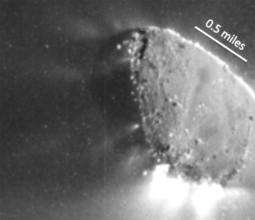 Comet-Hartley-2-jets-copy.jpg