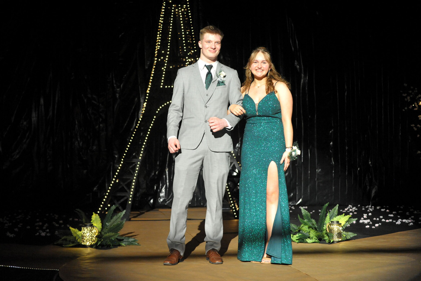 Prom Forum Brandon-Evansville Prom 2023 (photo gallery) - Alexandria Echo Press ...