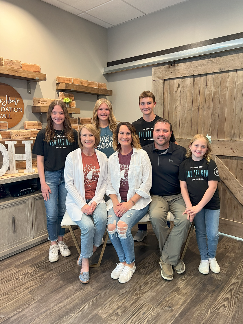 MOTY_Left to right, Ellise Fillipi, Charlene Kuznia, and Alaina, Jenessa, Adrian, Jake and Emmeline Fillipi, June 2023.png