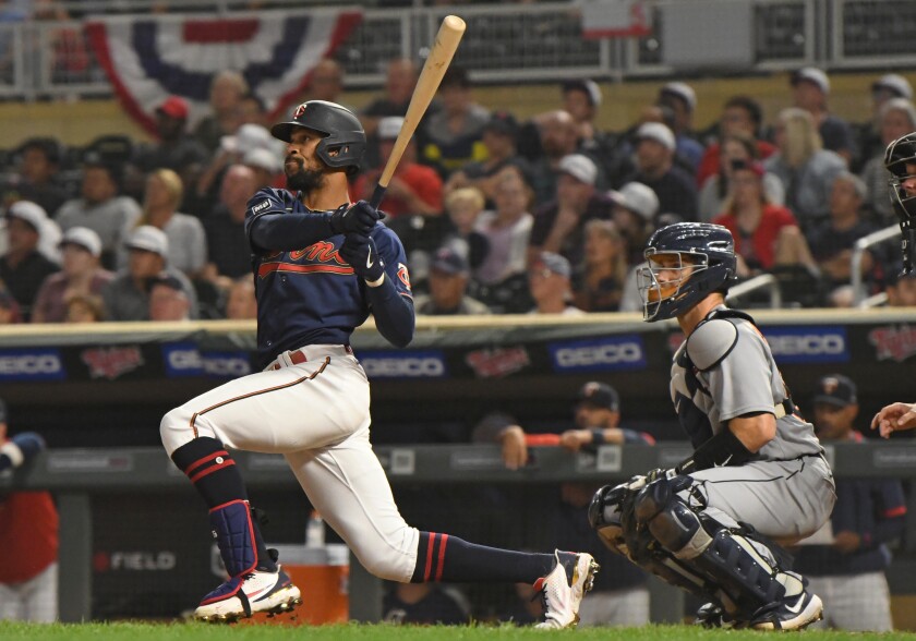 102621.S.STP.TWINS01.jpg