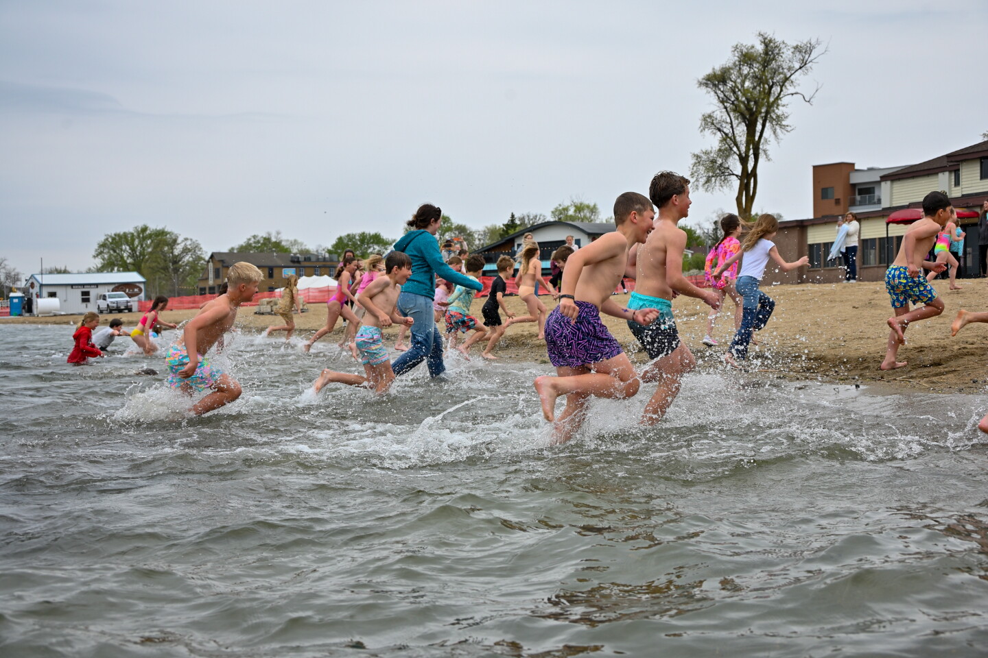 Fast Splash Detroit Seen around town: Making waves at the inaugural Lake Dash and Splash ...