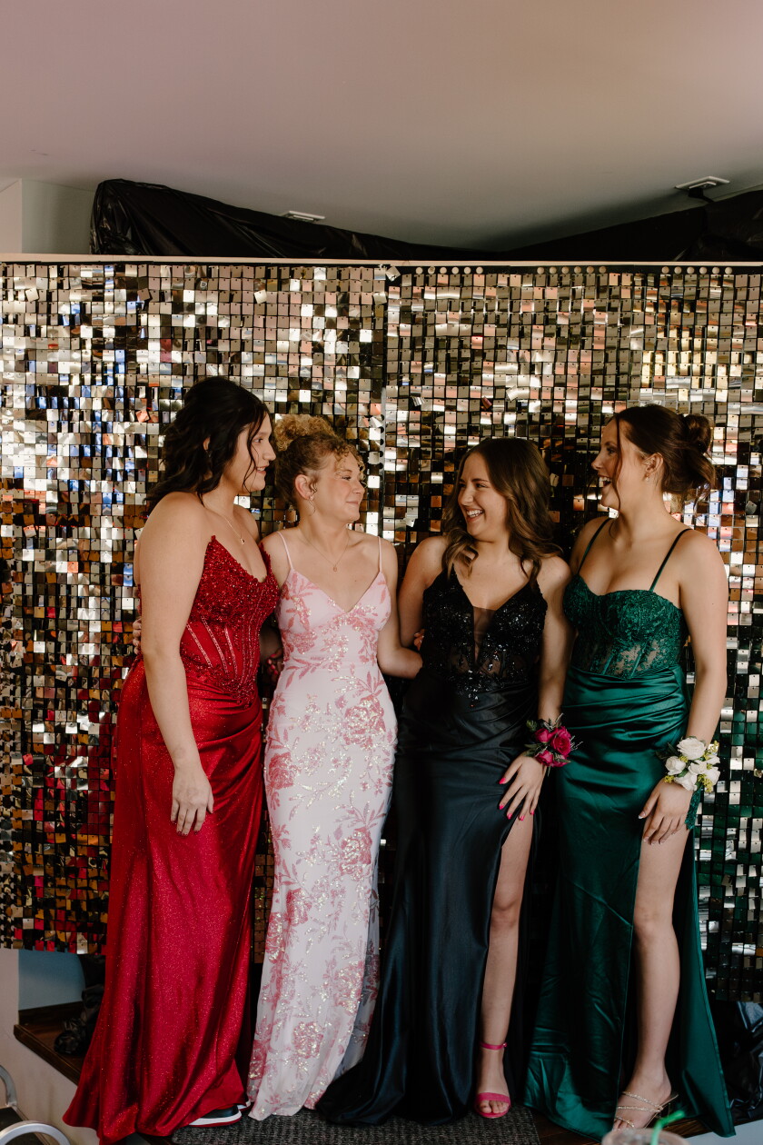 Prom Forum Lidgerwood students step into the spotlight at