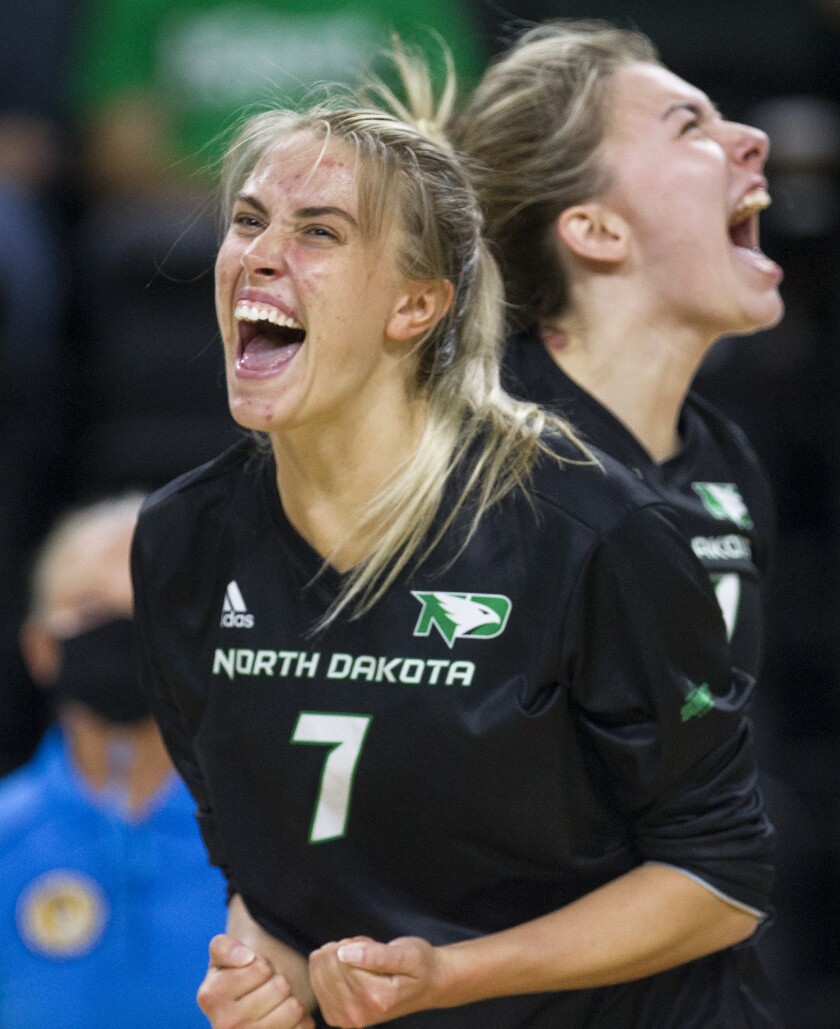 091221 S GFH UNDVB LexiAhrens McCallisterGayle01.jpg