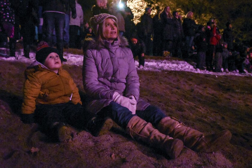 Spicer kicks off WinterFest with lighting ceremony - West Central ...