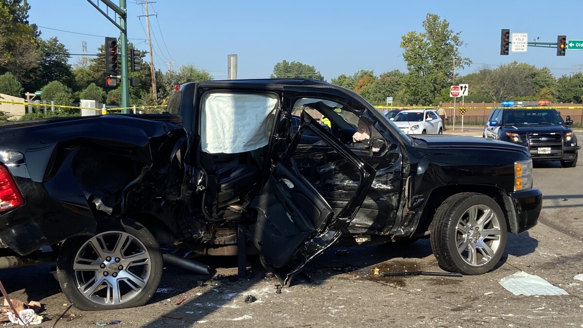 One dead in two-car crash in Avoca on Sunday