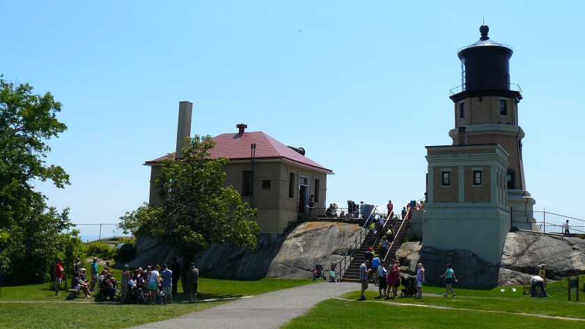 Crowd of visitors at Split Rock