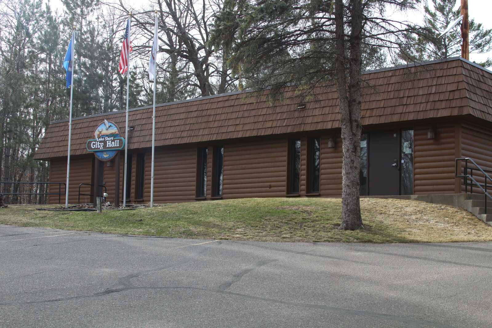 Lake Shore committee identifies short-term needs at city hall