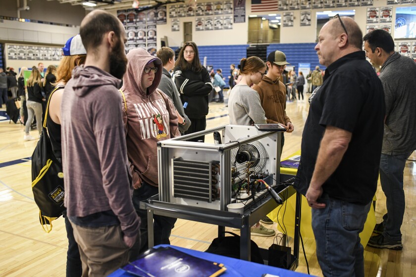 041322.N.BP.CAREERFAIR - 2.jpg