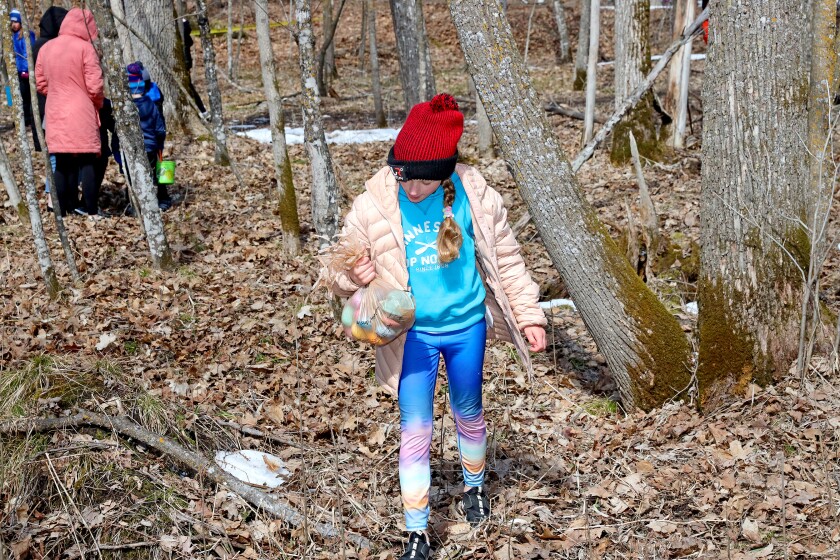 Families enjoy the Annual Lake Shore Easter Egg Hunt Saturday, April 17, 2022, at Fritz Loven Park.