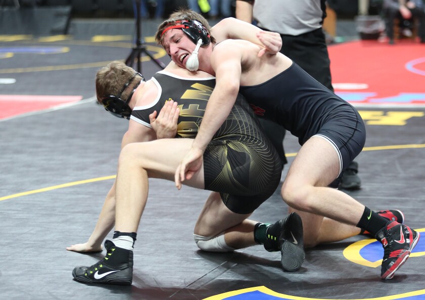 4045274+030318.S.DG_.HSWRESTLING2.jpg