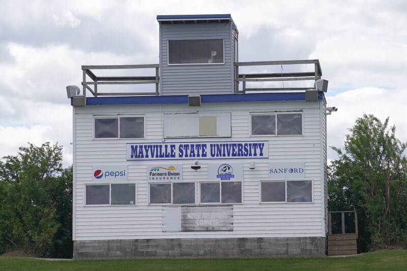 Mayville State Community Rallies for Quarterback Matthew Donovan After Severe Injury