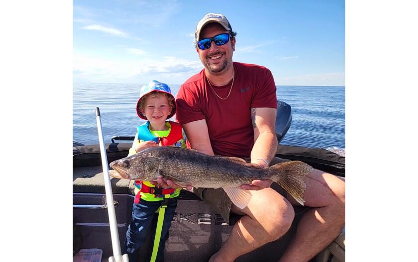 Rocco Tiberio 24.5 inch walleye.jpg