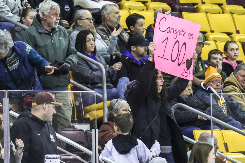 college women play ice hockey