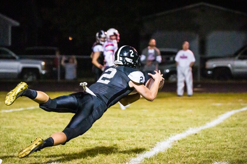 100121-BLOOMING-PRAIRIE-ST-CLAIR-LOYOLA-FOOTBALL-6518.jpg