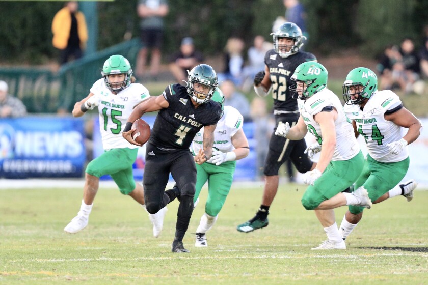 102019 S GFH UNDFOOTBALL JalenHamler JaxsonTurner AdamZavalney DonnellRodgers01.jpg