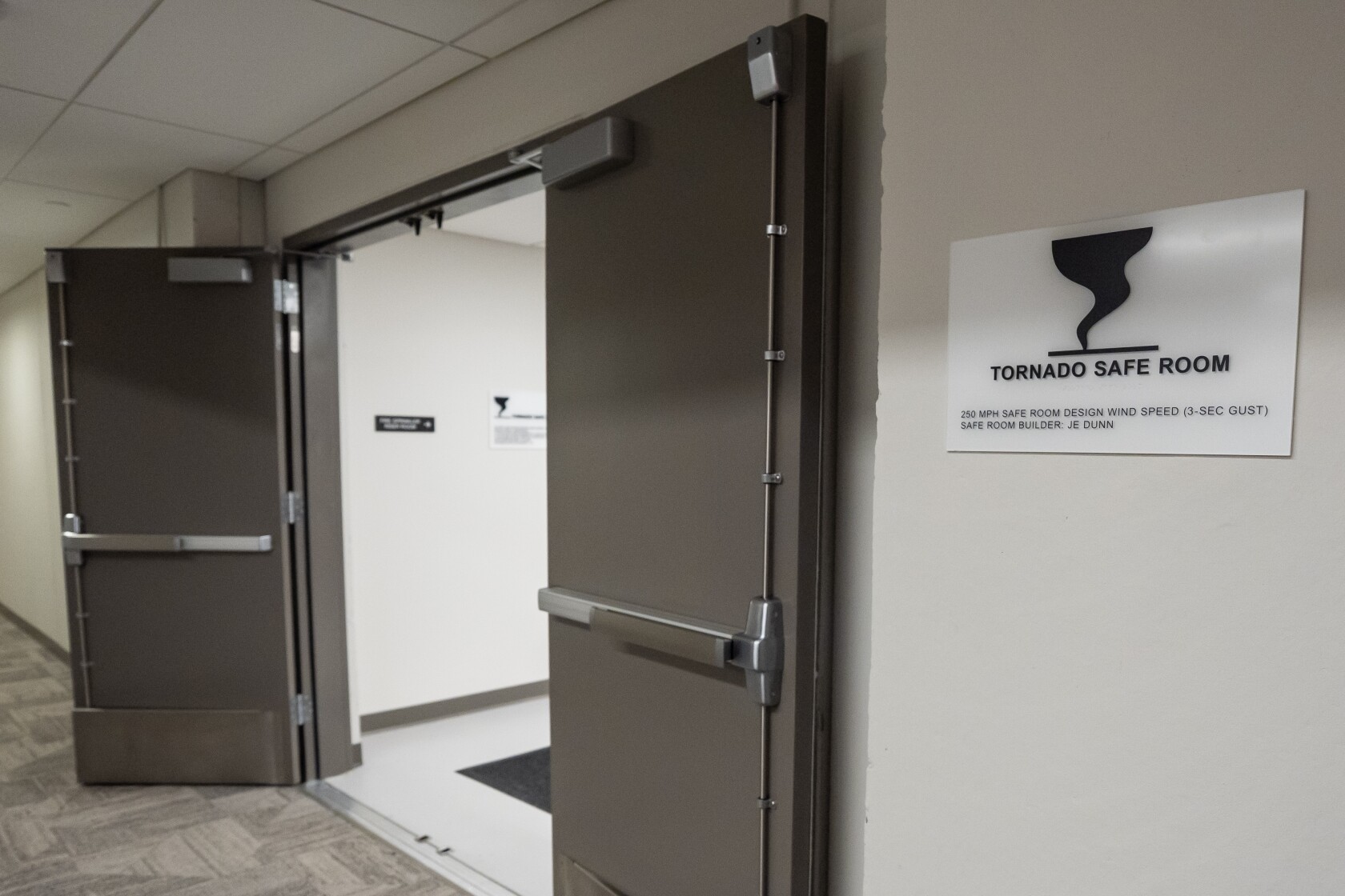 Minnesota’s new emergency operations center built to withstand storms ...