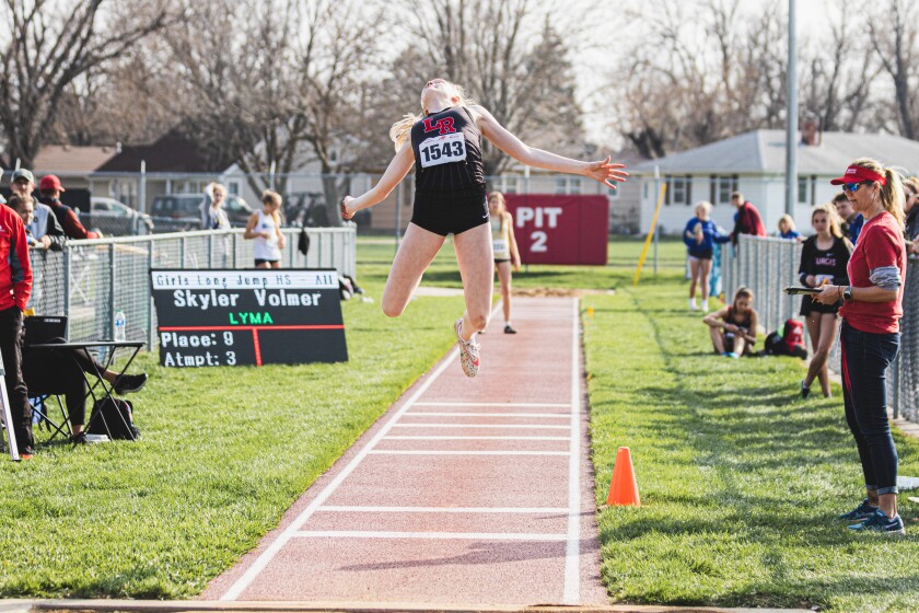 2022DakotaRelays-59.jpg