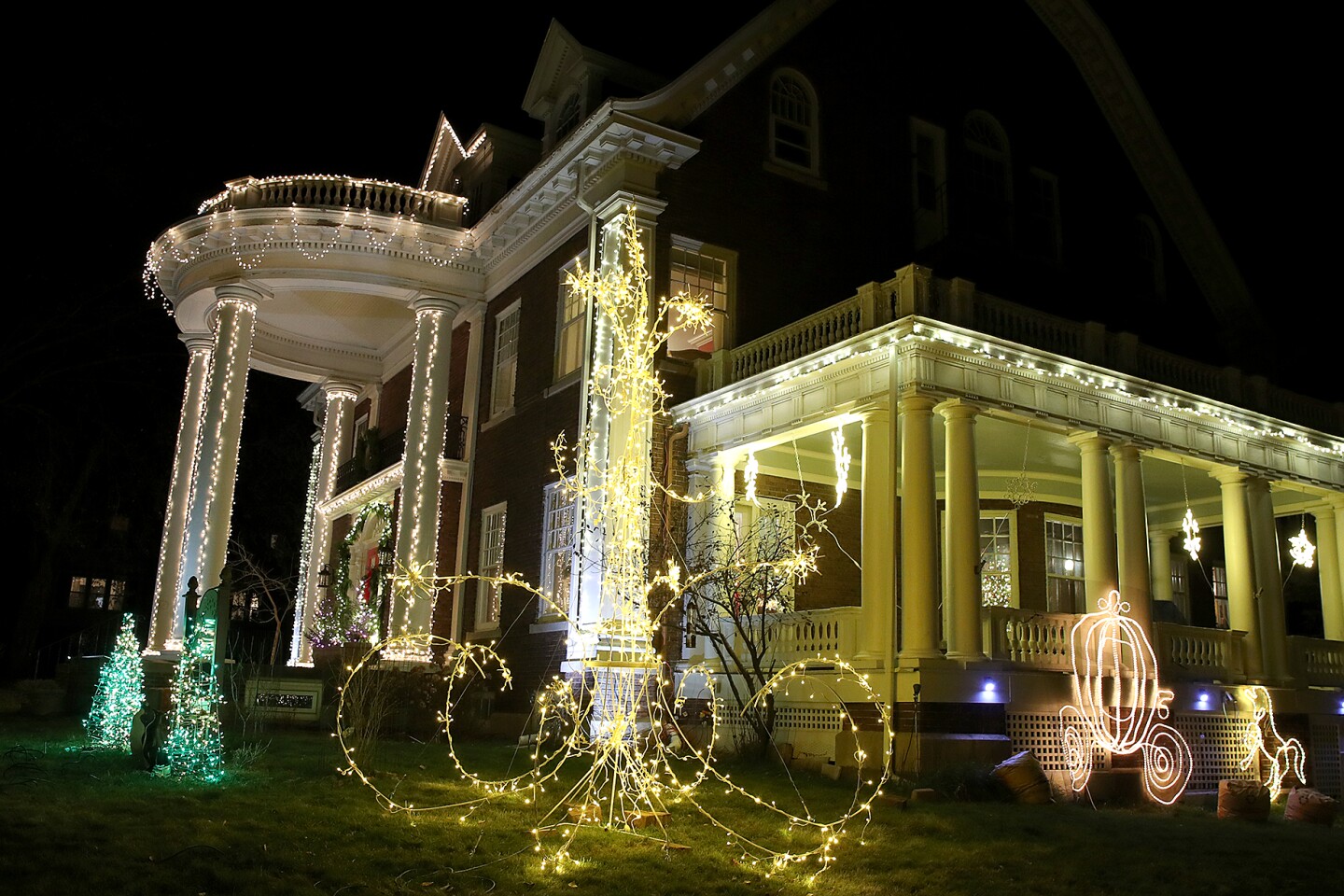 Marcia Hales Christmas Lights 2025