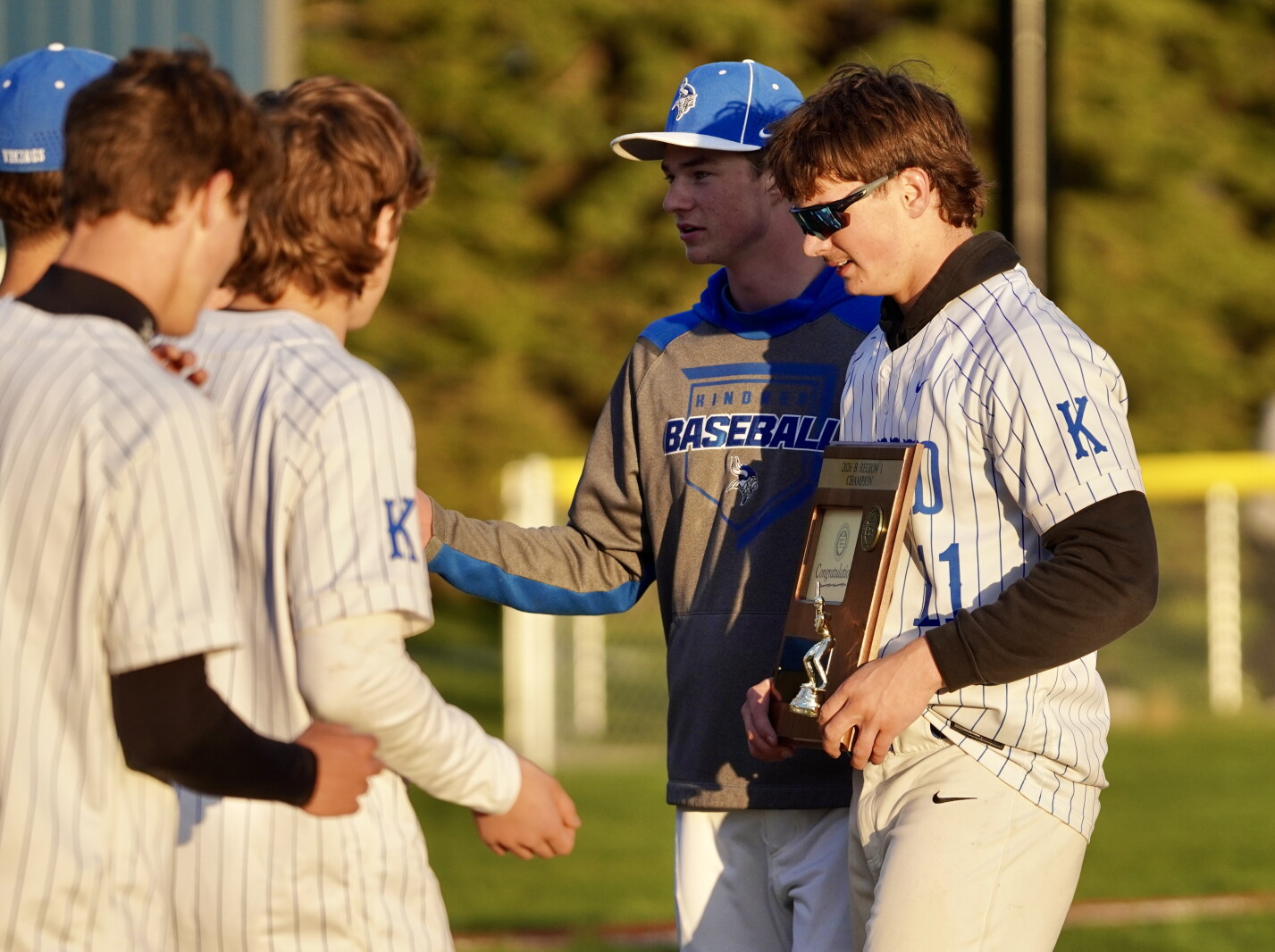 Carson Gette's walk-off hit sends Kindred to Class B baseball tournament