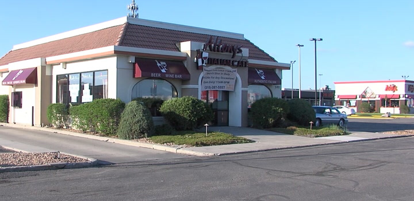 Moorhead businesses scramble to meet new rules for reopening InForum