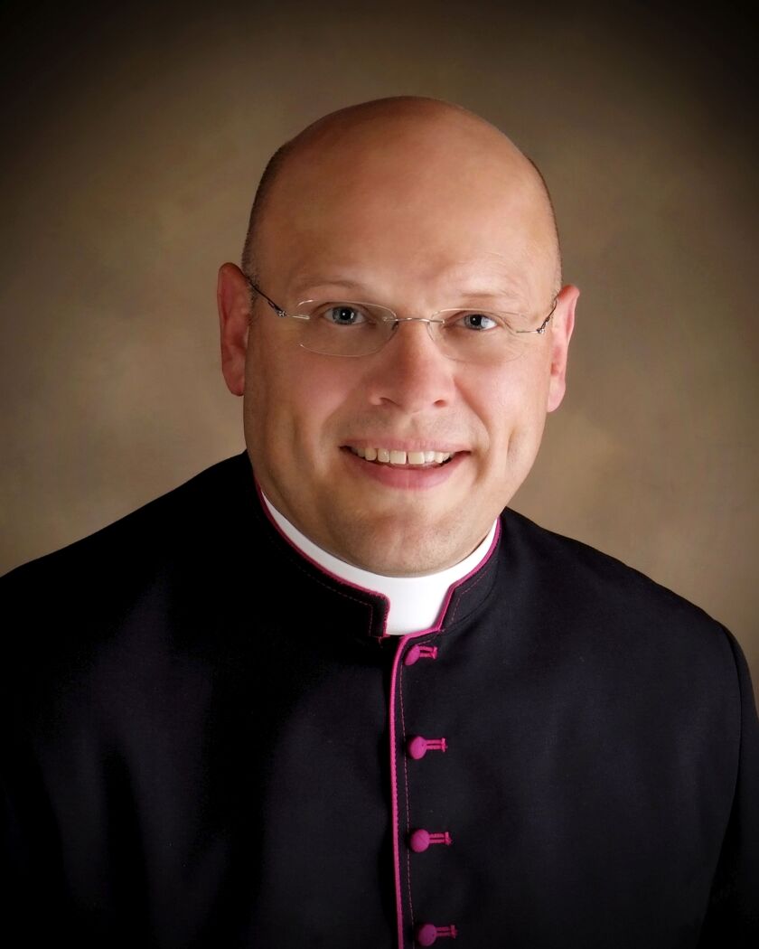 Eucharist_Thomas Richter (1).jpg