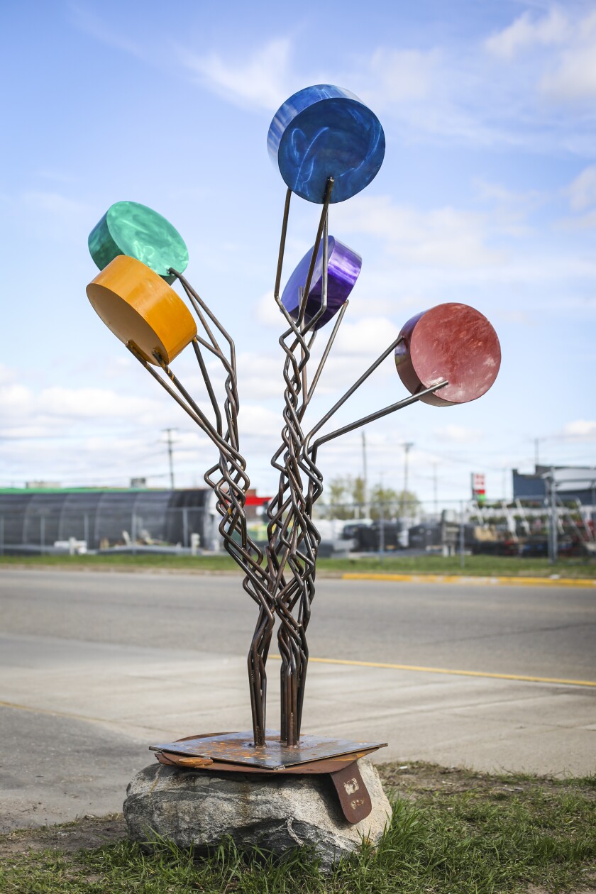052522.N.BP.SCULPTURES - Sweet Pops of Color.jpg