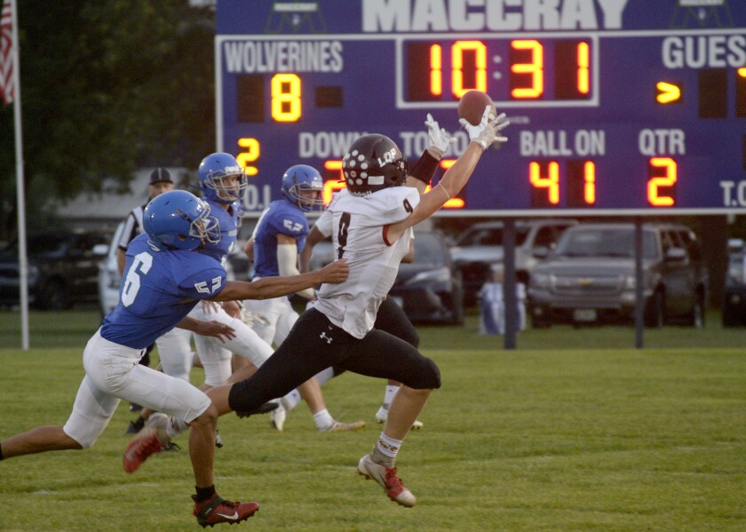 090922.S.WCT.EAGLES.FOOTBALL.RADEMACHER.jpg