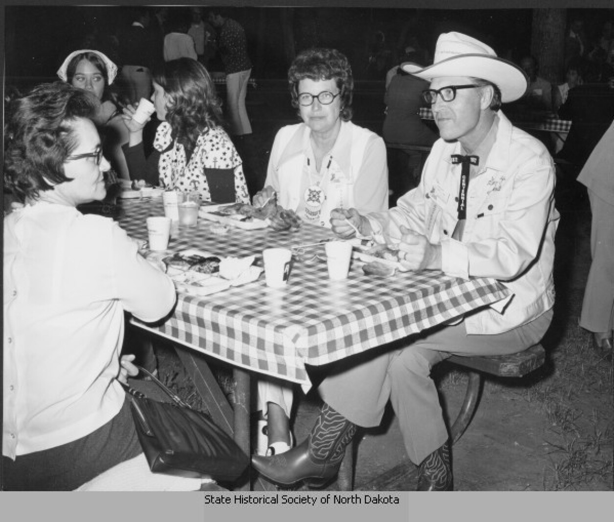 Former N.D. first lady dies Grand Forks Herald Grand Forks, East