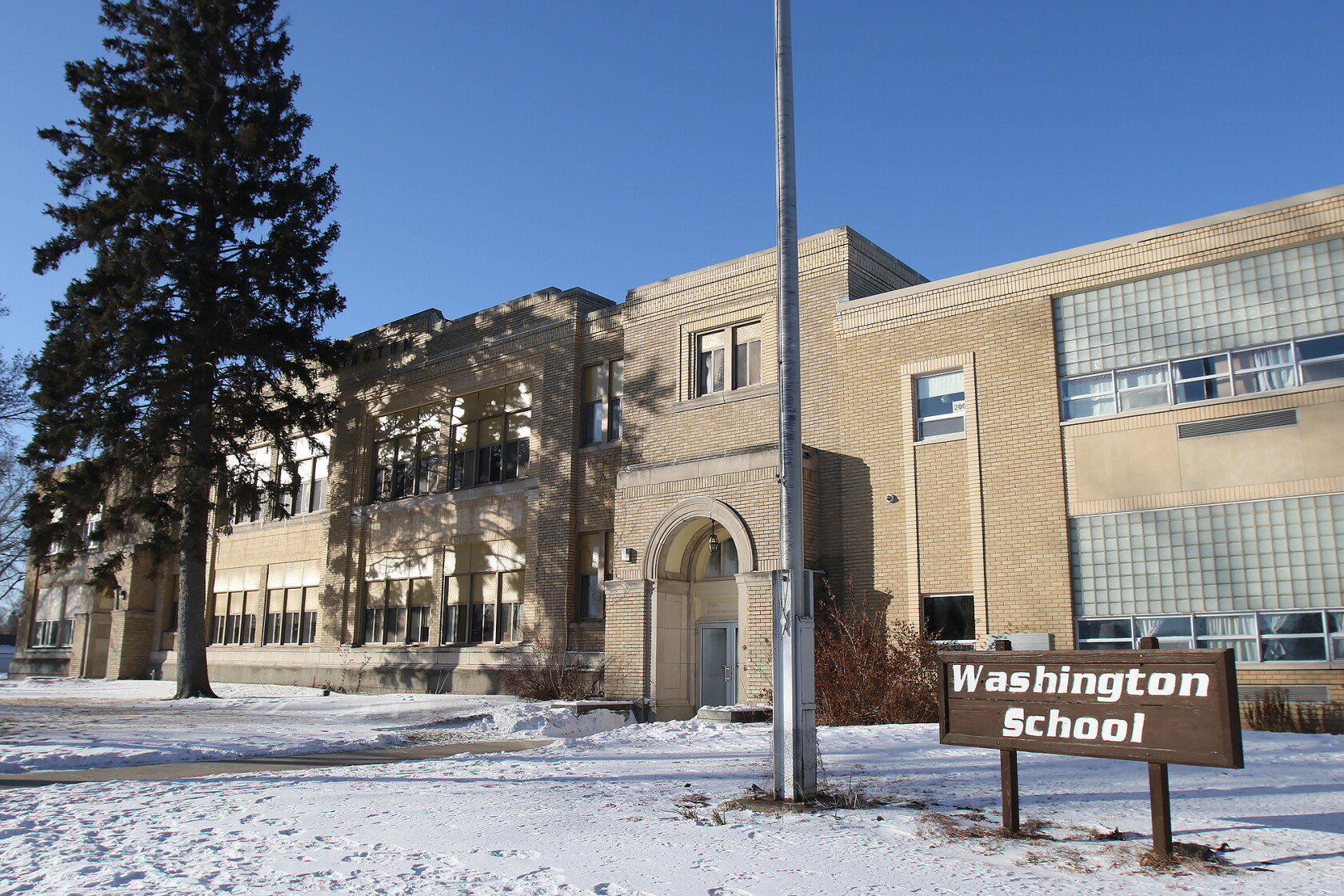 School board approves closing Washington school in Jamestown