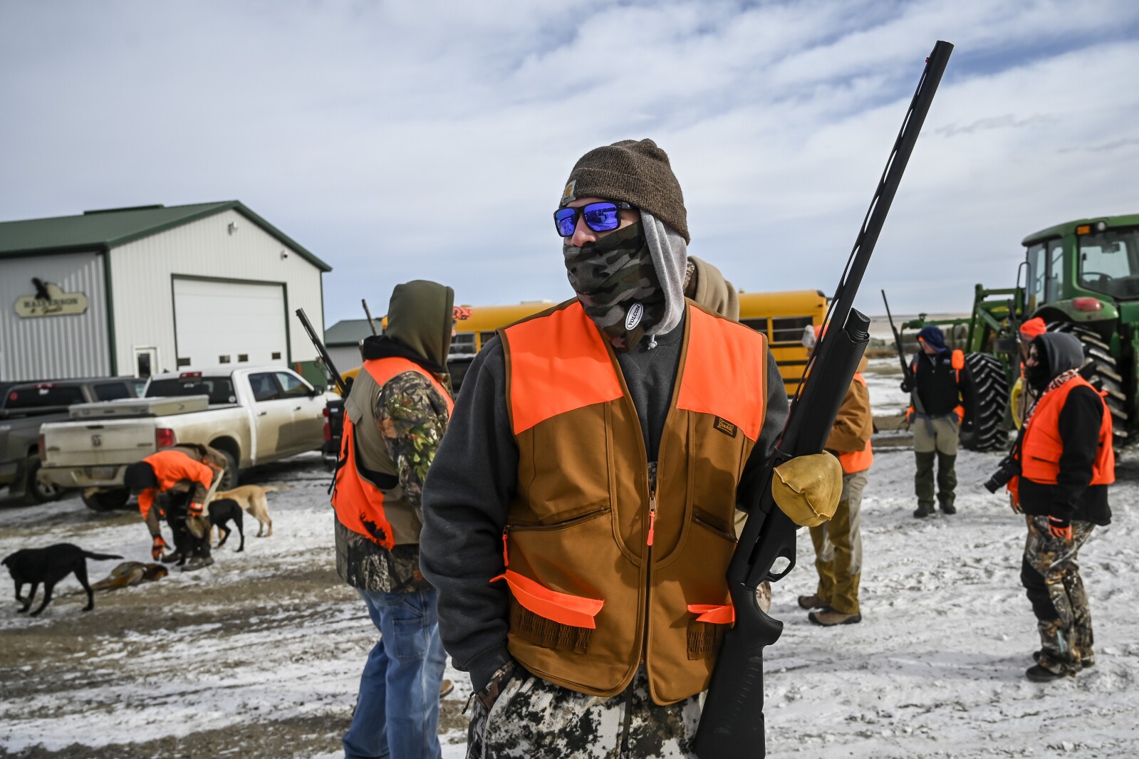 011222.N.DR.HUSKERHUNT6.jpg