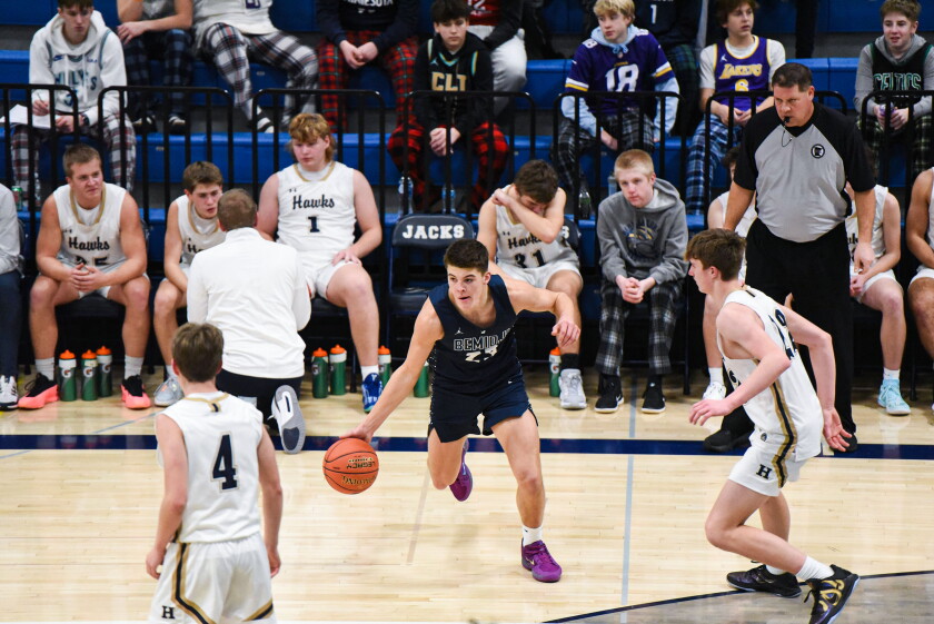 Cade Riewer Lumberjacks win 6th straight; Offense continues to hum versus ...