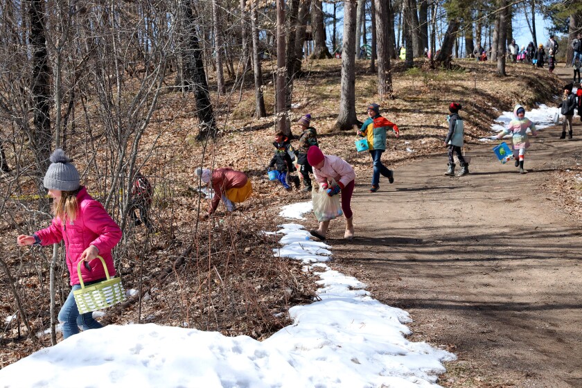 Families enjoy the Annual Lake Shore Easter Egg Hunt Saturday, April 17, 2022, at Fritz Loven Park.