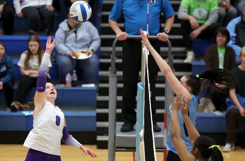Ava Maslowski Emerges as Key Player for Cloquet Lumberjacks Volleyball