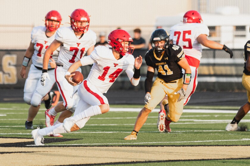 8-26-22FootballMitchellvsYankton-33.jpg