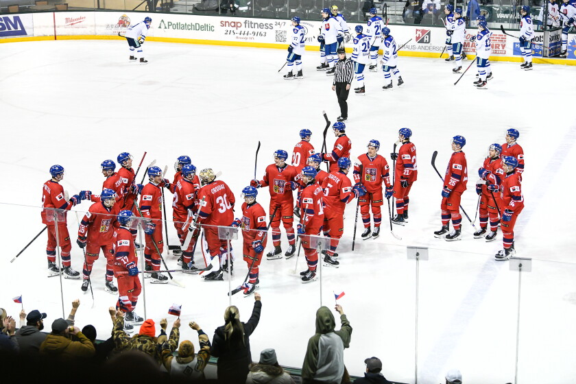 122425.S.BP.JUNIORS-Monday Czechia win.jpg