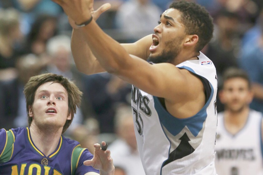 2531283+web0516TWOLVES_6_MS.jpg