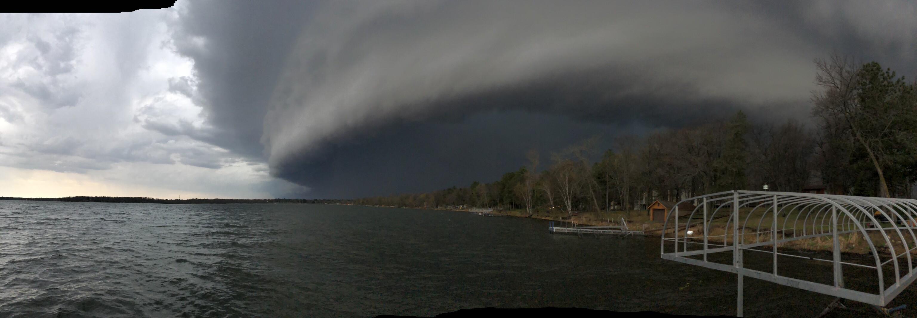 Clouds accompanying severe weather on May 12, 2022 in central Minnesota