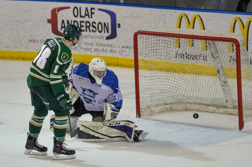 Force storm back in third period, but fall in shootout - InForum ...