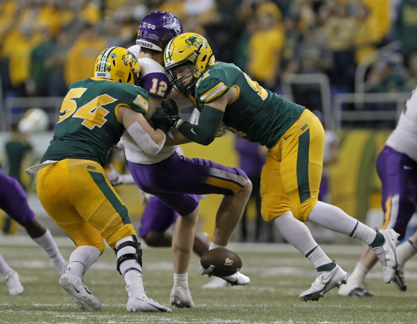 101021.S.FF.NDSUfootball.07.jpg