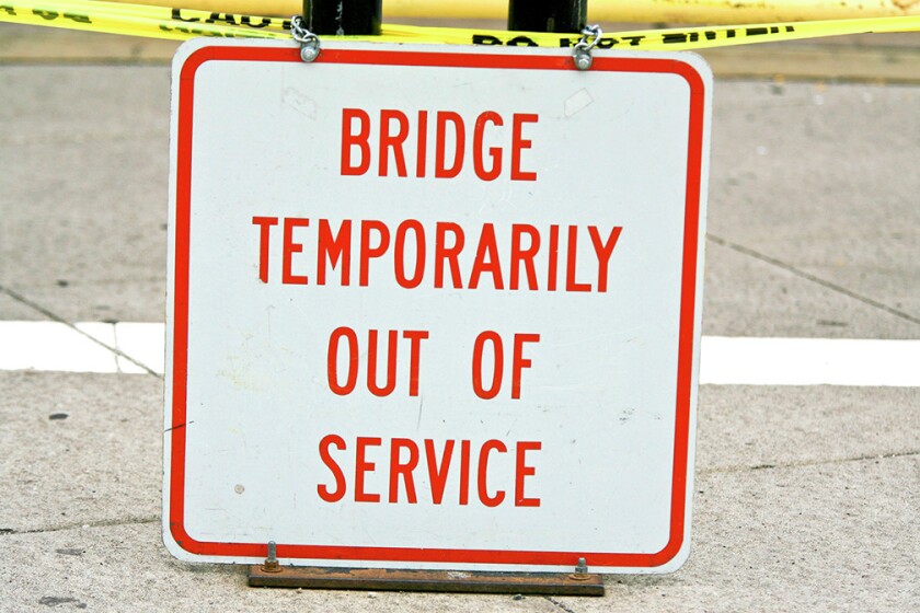 Sign gives notice