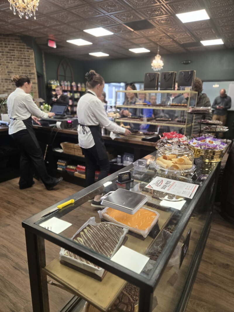 Annie’s Chocolates opens in Grand Forks