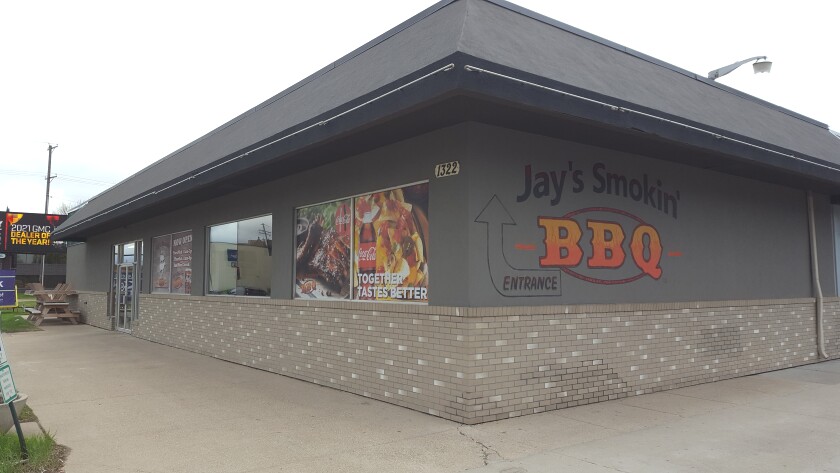 052722.B.FF.JAYSSMOKINBBQ.02.jpg